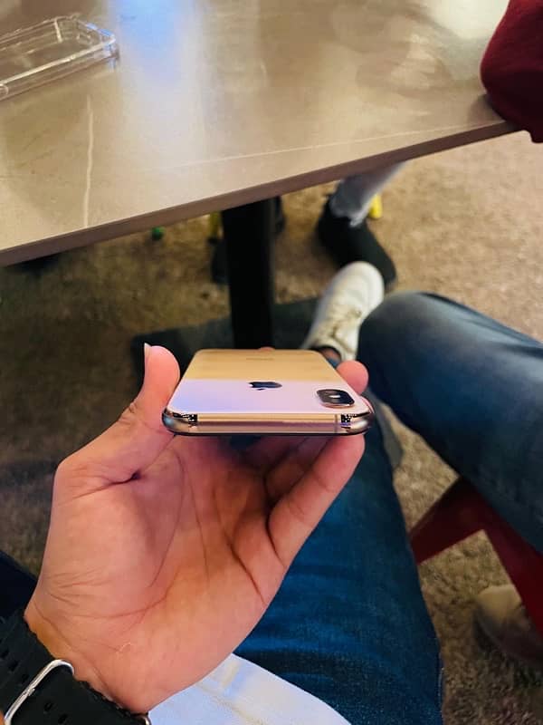 iPhone Xs Non PTA Factory Unlock 5