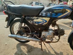 captain bike ha a hi or puri genuine condition ha Tanki side covr apny