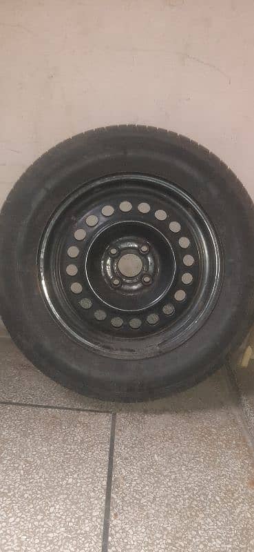 15 inch tyre only 6 mounts use all ok 1