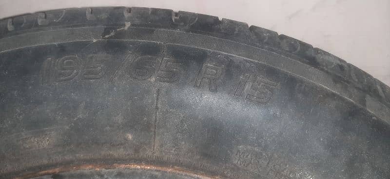 15 inch tyre only 6 mounts use all ok 4