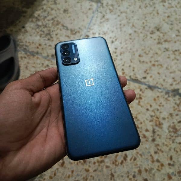 OnePlus n200 with unofficial box charger 10/10 lush condition 6