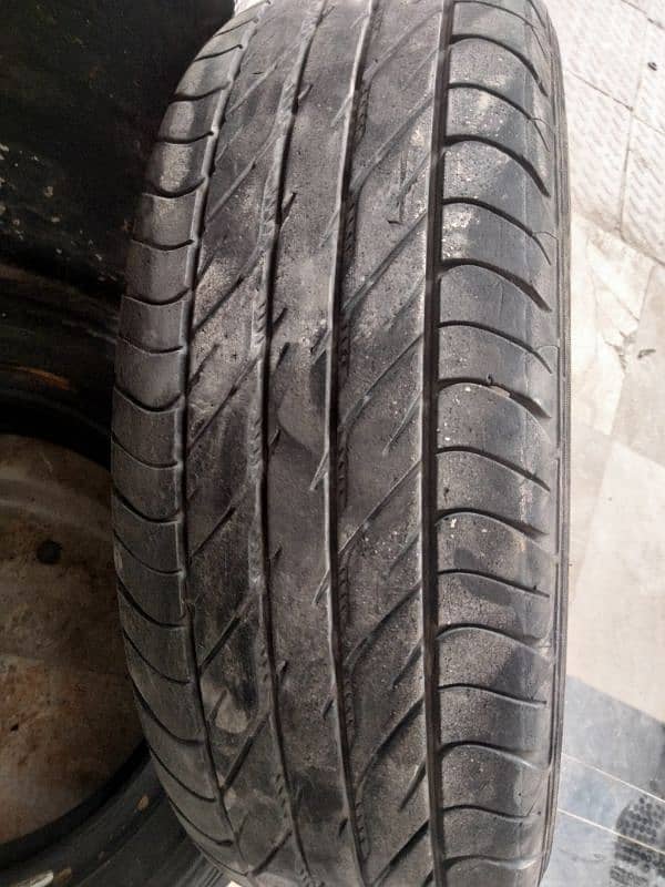 165/65 R 13 tyre . . 0