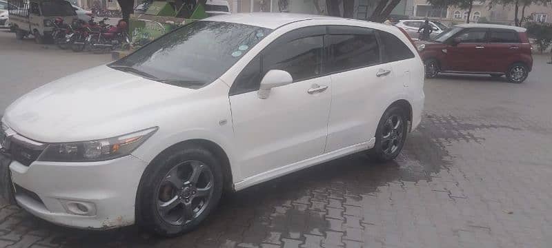 Honda Stream 2012 2