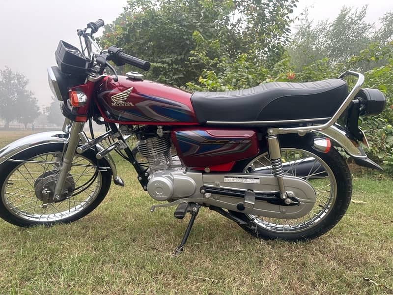 Honda CG125 9