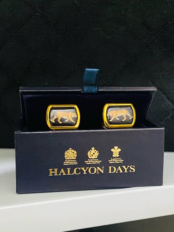 Exclusive Halcyon Days Luxury Cufflinks – Brand New Condition 1