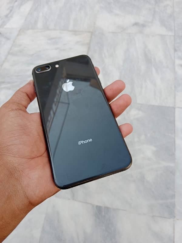 IPhone 8 Plus 0