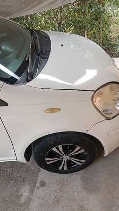 Toyota Vitz 2002