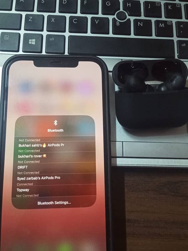 AIRPODS Pro Black colour 1