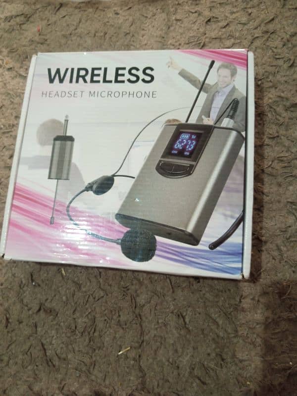 wireless headset microphone 1