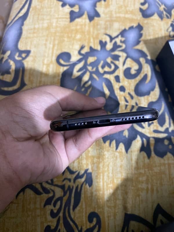 Iphone 11 pro max 512Gb PTA 3