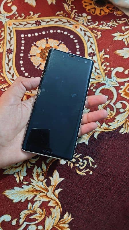 Sony Xperia XZ3 1