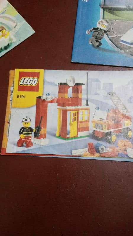 Lego set 4