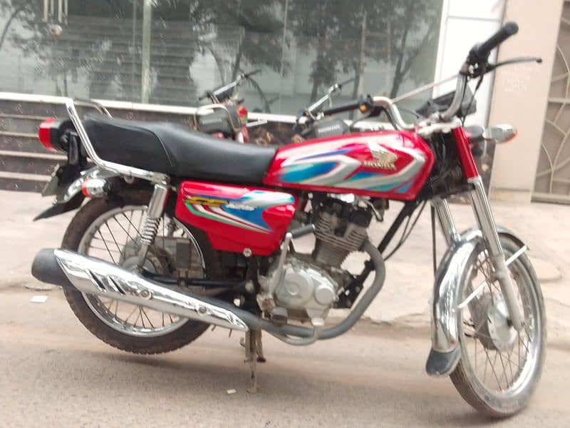 Honda CG125 For sale Total geniun contact 03004204272 2