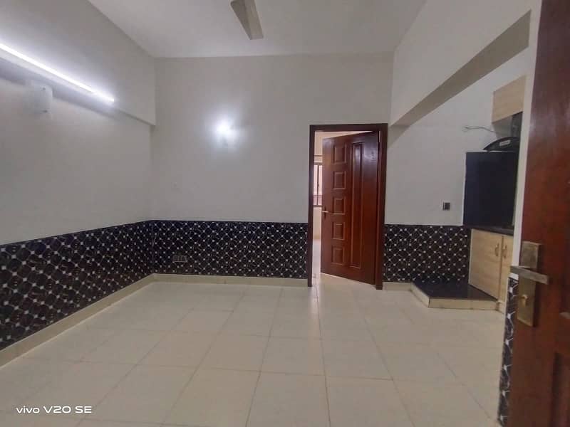 one bedroom flat available for short famlily defence residency dha phase 2 islamabad. 4