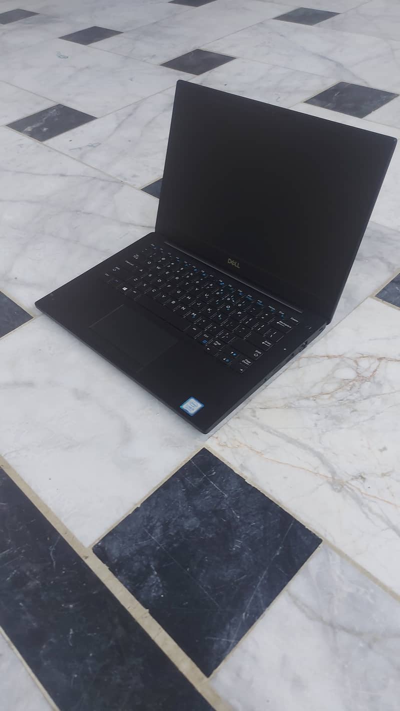 Dell Core i5 | C | 256 SSD | Latitude 7390 2