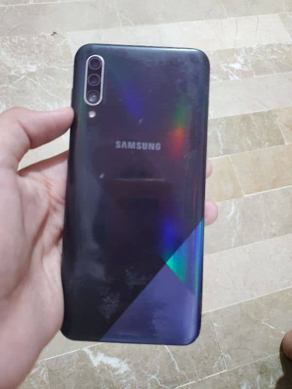 Samsung Galaxy a30s 4/128 1