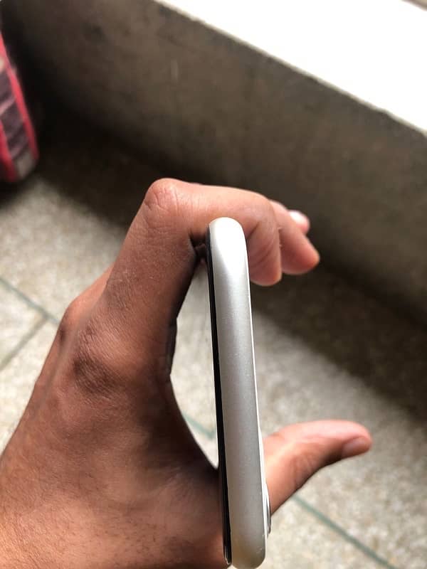 iphone 11 64gb white 2