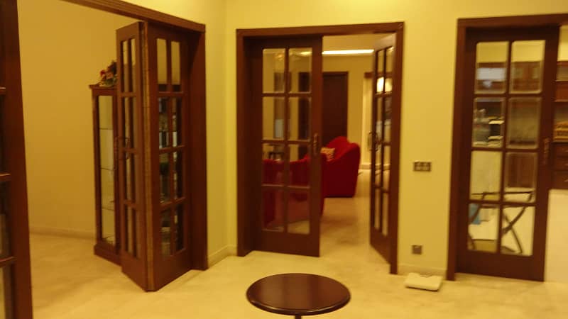 Kanal Proper Double Unit 5 bedroom at prime location needs little renovation 2