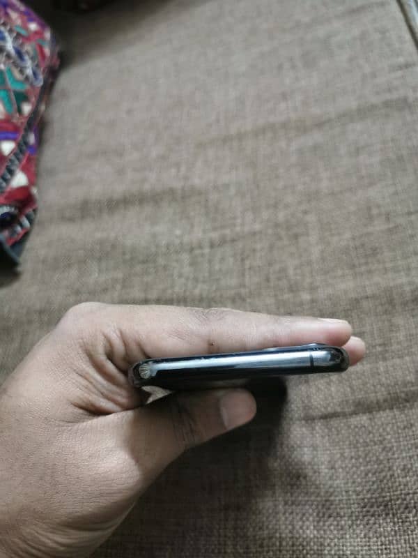 iphone 11 Pro 256GB dual sim non PTA 4