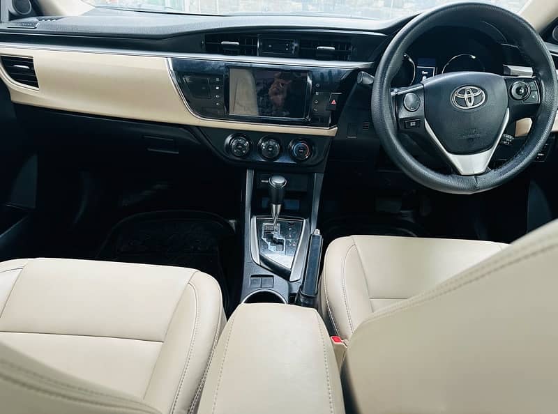 Toyota Corolla Altis 1.8  2017 3