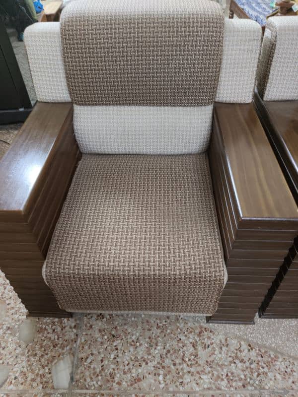 5 seater sofa set in good condition 2