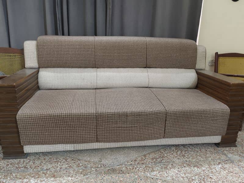 5 seater sofa set in good condition 3