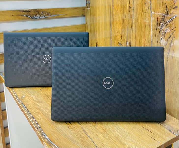 Dell Latitude 7520 Touch i7-11th Gen 32GbRam 512GbSSD Intel Iris Xe 0