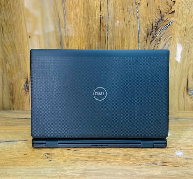 Dell Latitude 7520 Touch i7-11th Gen 32GbRam 512GbSSD Intel Iris Xe 2