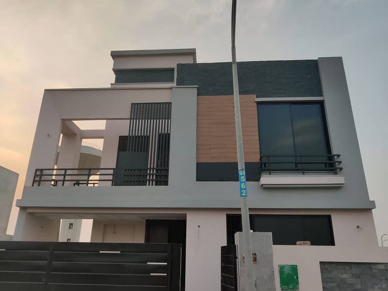 10 Marla Full House Available For Rent In Bahria Orchard Lahore . 0