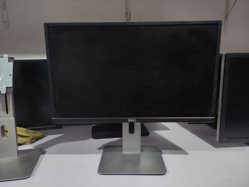 Dell24 inch IPS 5