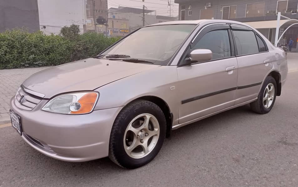 HOME USED HONDA CIVIC VTi ORIEL VERY NEAT & CLEAN LIKE NEW 03009659991 0