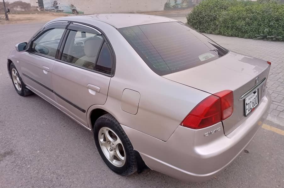 HOME USED HONDA CIVIC VTi ORIEL VERY NEAT & CLEAN LIKE NEW 03009659991 10