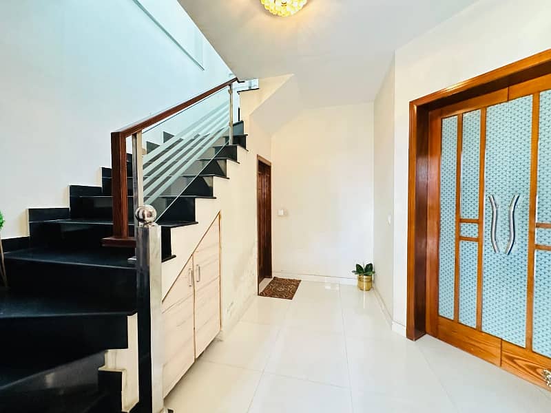 10 Marla Beautifully Designed Modern House for Sale DHA Phase 6 1