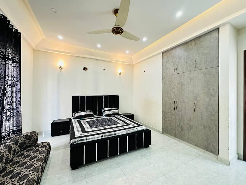 10 Marla Beautifully Designed Modern House for Sale DHA Phase 6 22