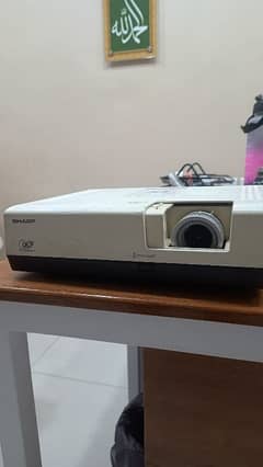 Multimedia Projector