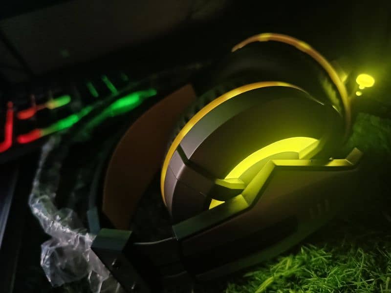 EKSA e800, Wired gaming RGB premium headphones 3