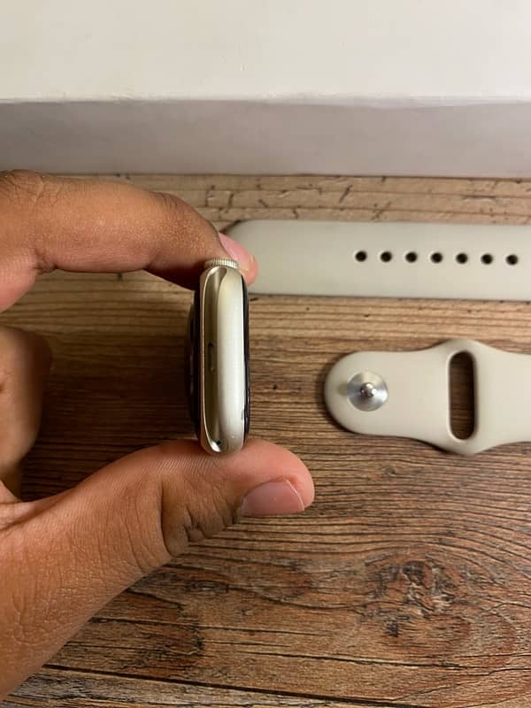 Apple watch series 8 45mm[100%battery health]  0317//5555//069 4