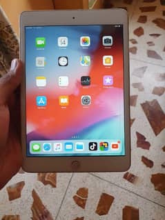 ipad mini 2 16 gb good condition good working