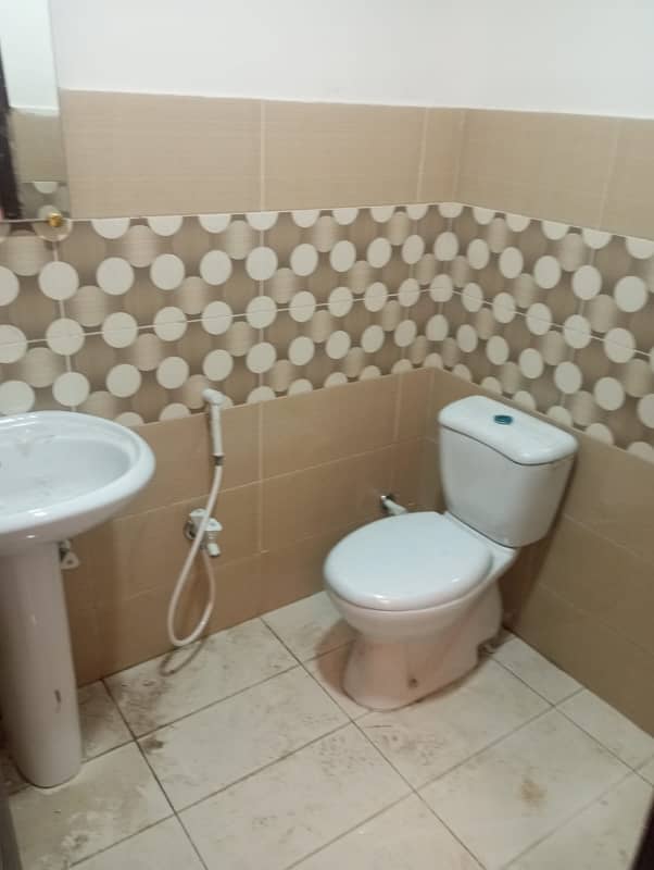 2 Bed DD Flat masqan chaurangi near KFC Original Pics NOT AVAILABLE  Renovation in Process 6