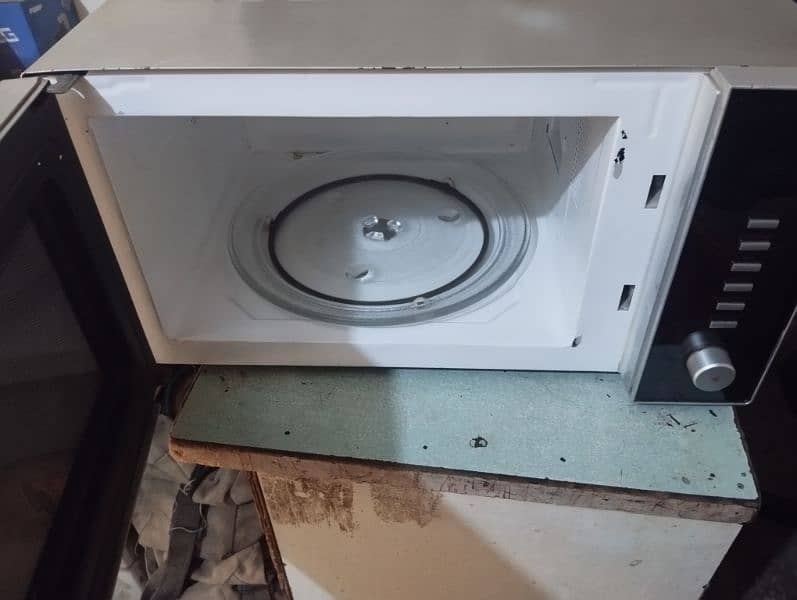 haier microwave oven 32 litr 1