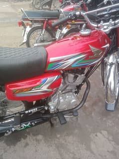 Honda 125 Condition 10by 10