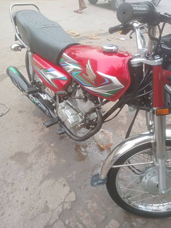 Honda 125 Condition 10by 10 3