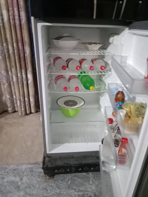 Haier fridge full size 2