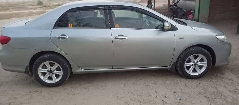 Toyota Corolla GLI 2011 3