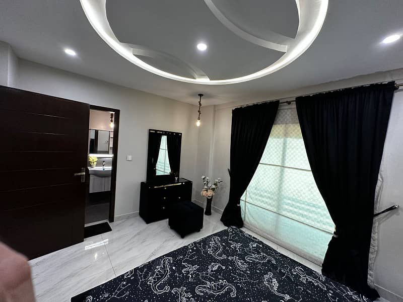 One bed brand new luxury apartment on daily basis & weekly basis bahria town lahore 2