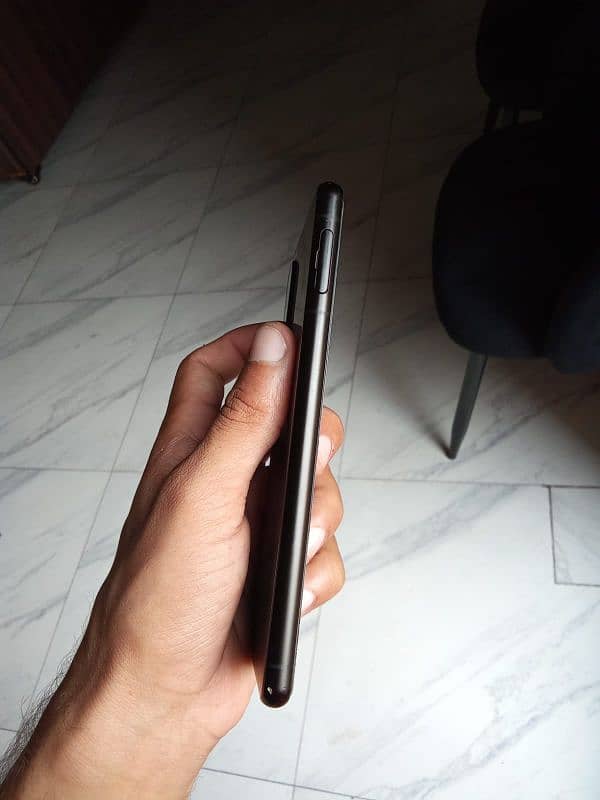 Sony xperia mark 3 Exchange with Iphone 5