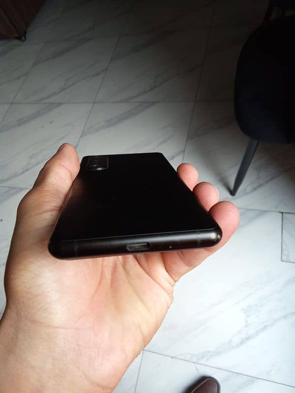 Sony xperia mark 3 Exchange with Iphone 8