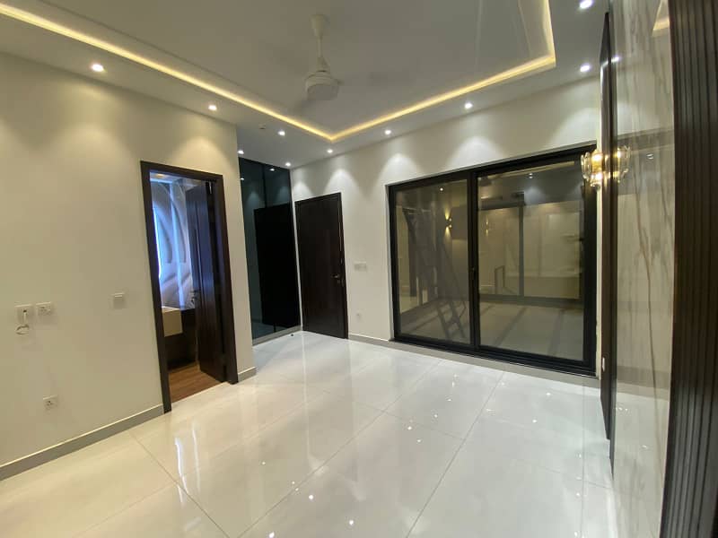 " Top Location 10 Marla Brand New Modern House For Sale DHA Phase 5 Lahore " 17