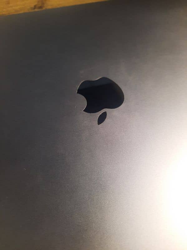 macbook pro m1 8/256gb 1