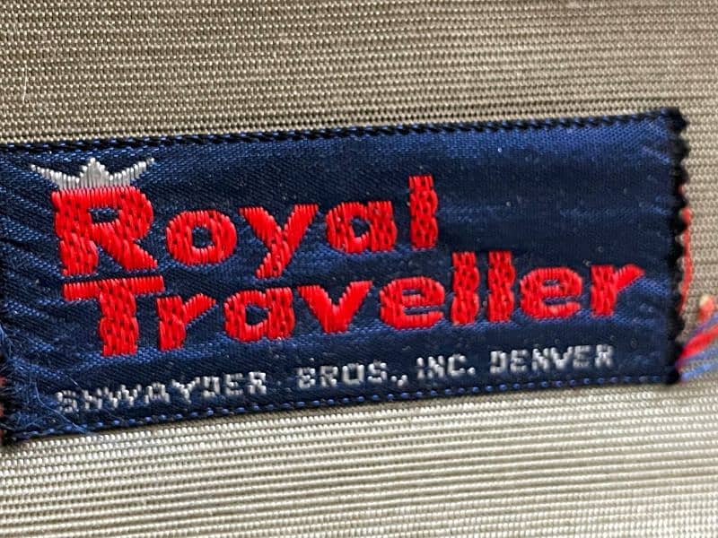 Royal Traveller USA Hard Body Suit Case 3